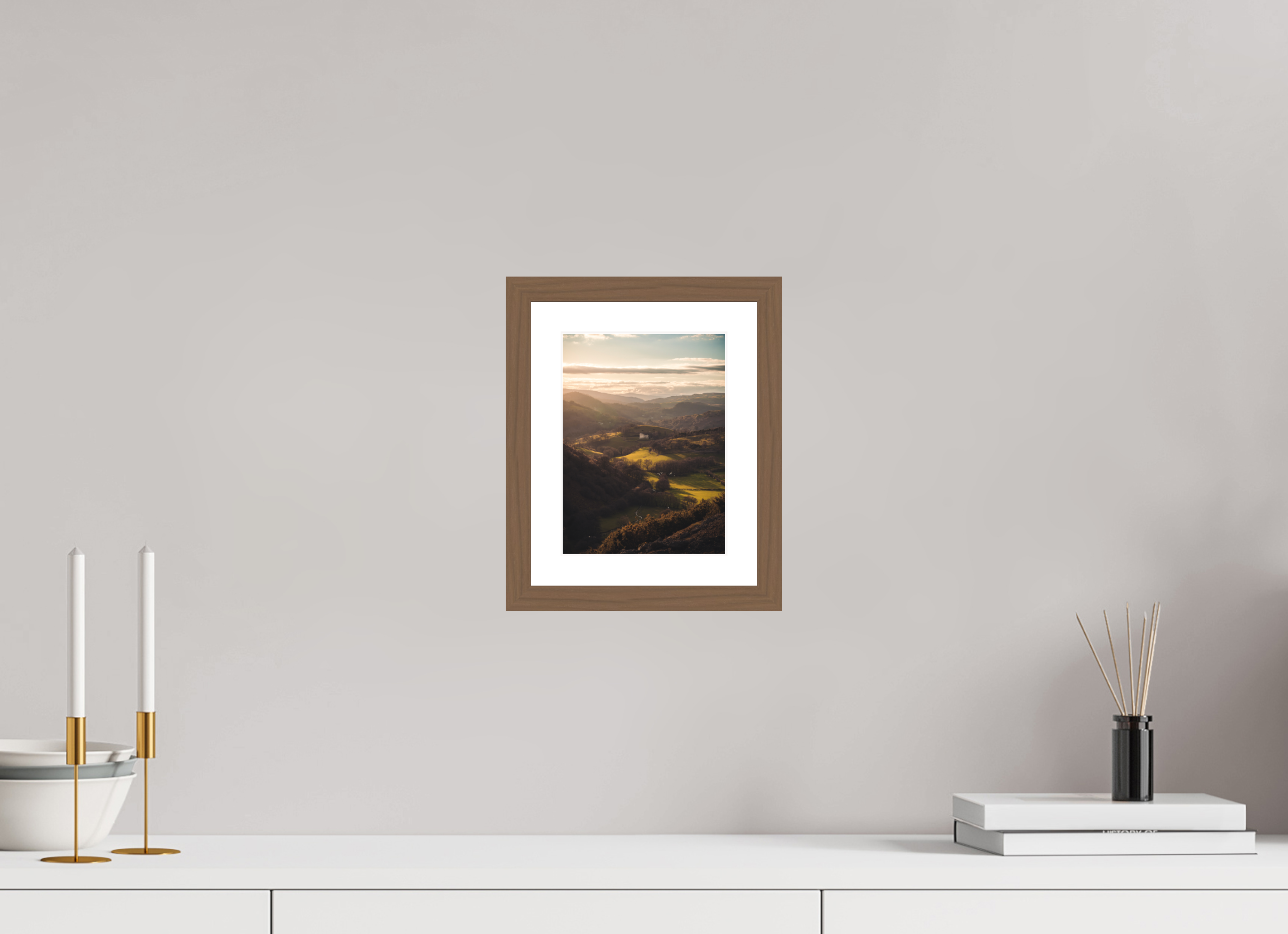 15 x 20 cm, Walnut Frame Home in The Valley